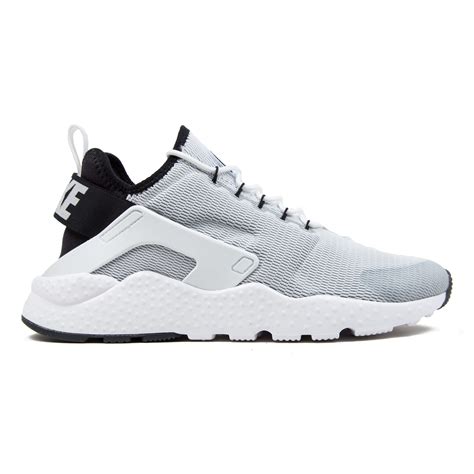 huarache ultra black and white